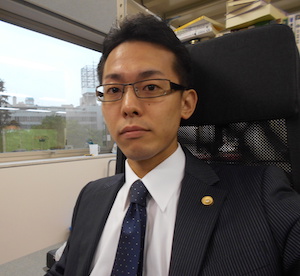 加藤慎之弁護士の写真