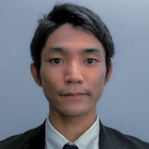 横川主磨弁護士の写真