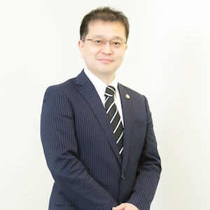 勝田亮弁護士の写真
