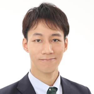 藤本信之介弁護士の写真