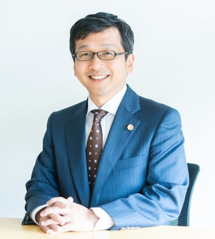 松田哲郎弁護士の写真
