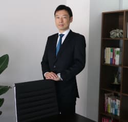 岡本 泰典