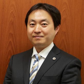 石井 龍一