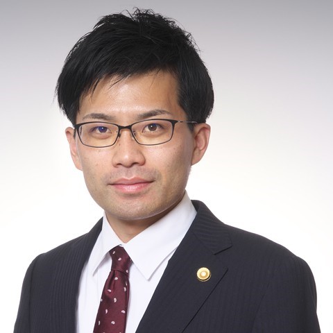 丸山浩平弁護士の写真