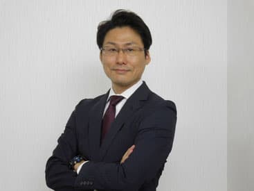 因 史礼