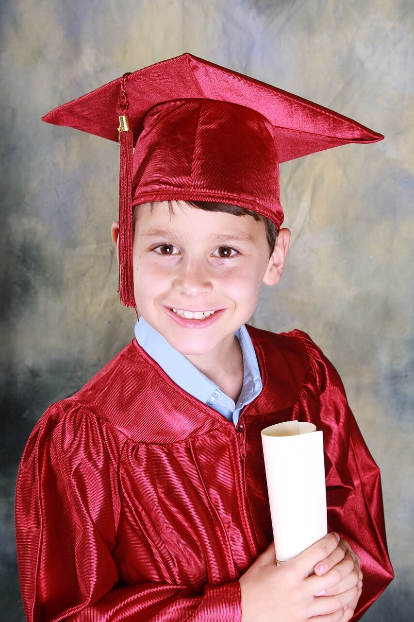 graduation-521544_1280