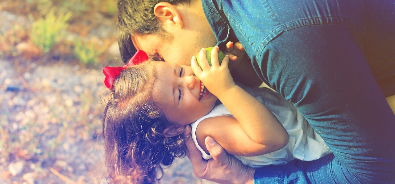parents-and-children-1794951_1280