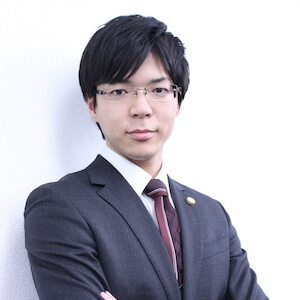 篠木弁護士の顔写真