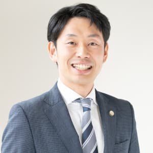 石濱貴文弁護士の写真